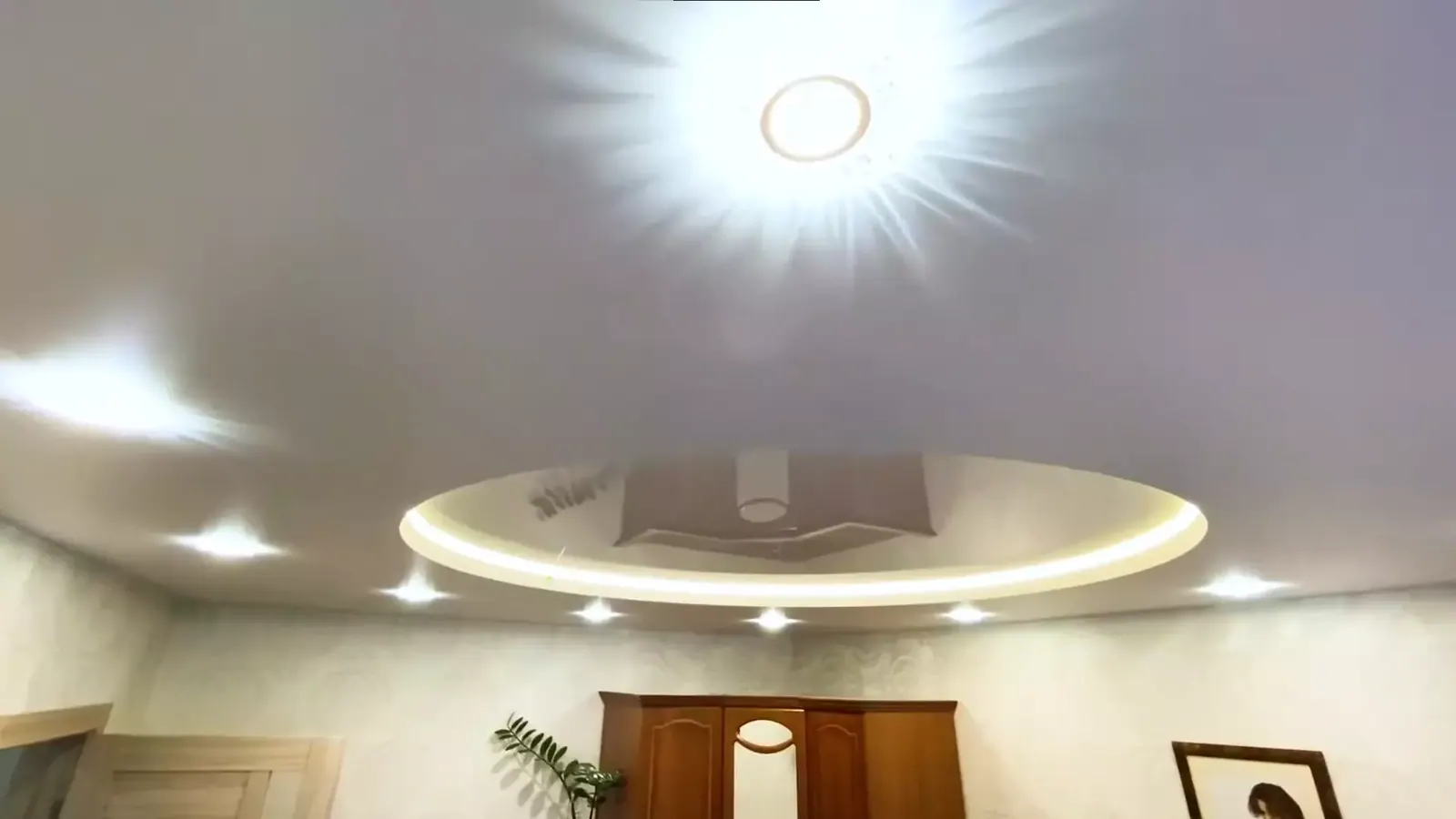 Двухуровневый натяжной потолок с подсветкой — Королёв, Карла Маркса, 1а, фото 2
