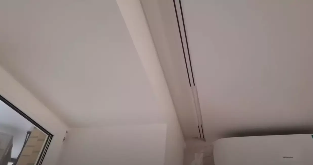 Матовый потолок со скрывающим карнизом — Королёв, Комитетский лес, 2Б, фото 3